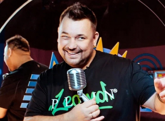 Солист группы «Руки Вверх!» Сергей Жуков спел о летних премьерах